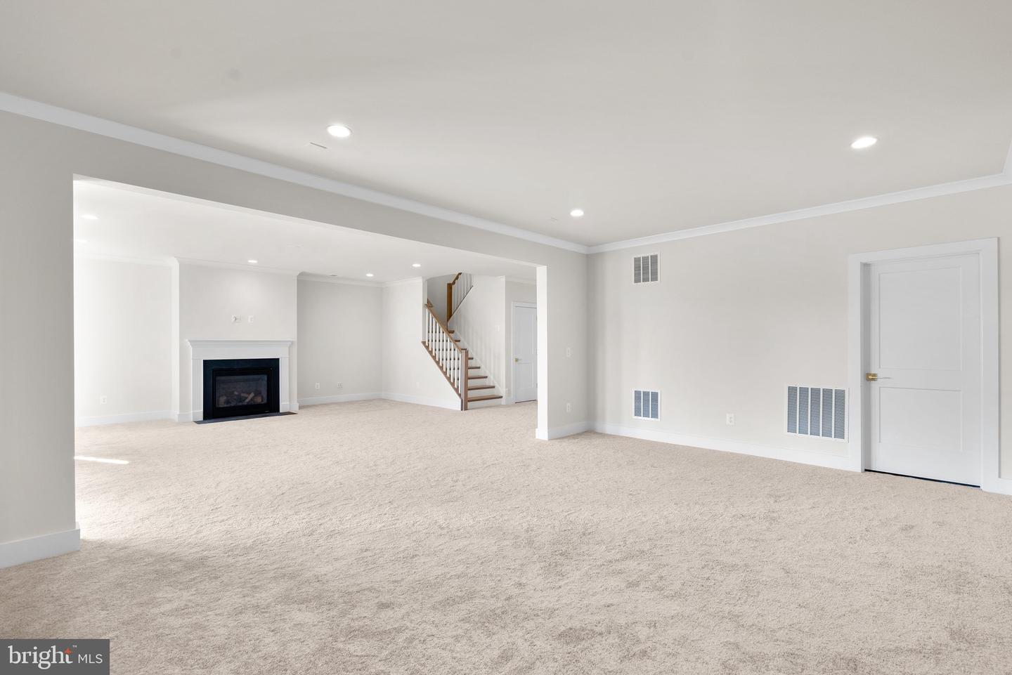 14914 MOGUL CT, PURCELLVILLE, Virginia 20132, 6 Bedrooms Bedrooms, ,6 BathroomsBathrooms,Residential,For sale,14914 MOGUL CT,VALO2096646 MLS # VALO2096646