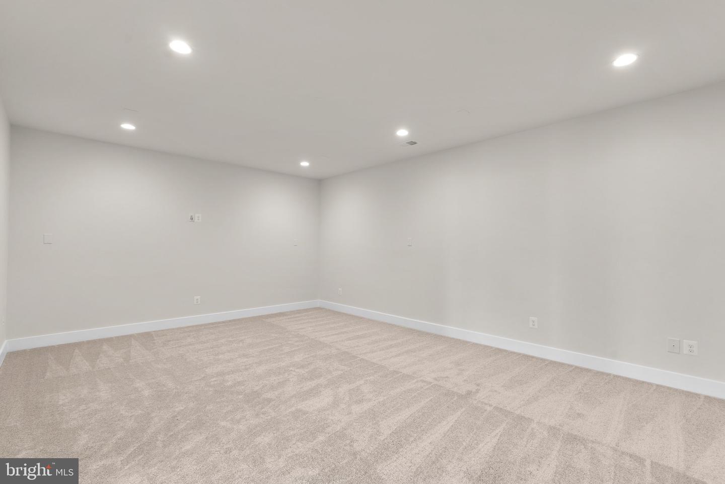 14914 MOGUL CT, PURCELLVILLE, Virginia 20132, 6 Bedrooms Bedrooms, ,6 BathroomsBathrooms,Residential,For sale,14914 MOGUL CT,VALO2096646 MLS # VALO2096646