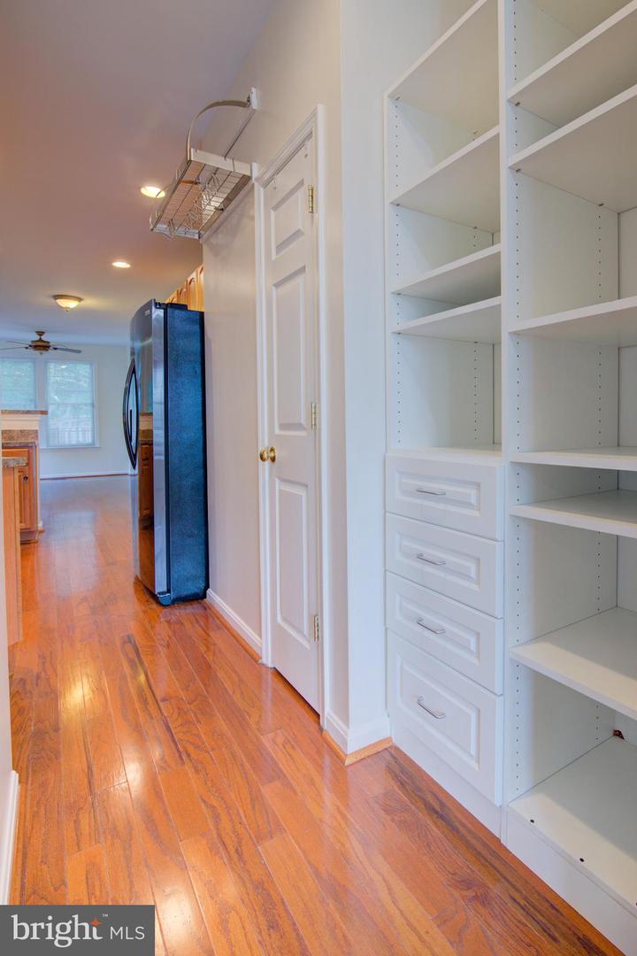 3388 BEECHCLIFF DR, ALEXANDRIA, Virginia 22306, 3 Bedrooms Bedrooms, ,2 BathroomsBathrooms,Residential,For sale,3388 BEECHCLIFF DR,VAFX2241122 MLS # VAFX2241122