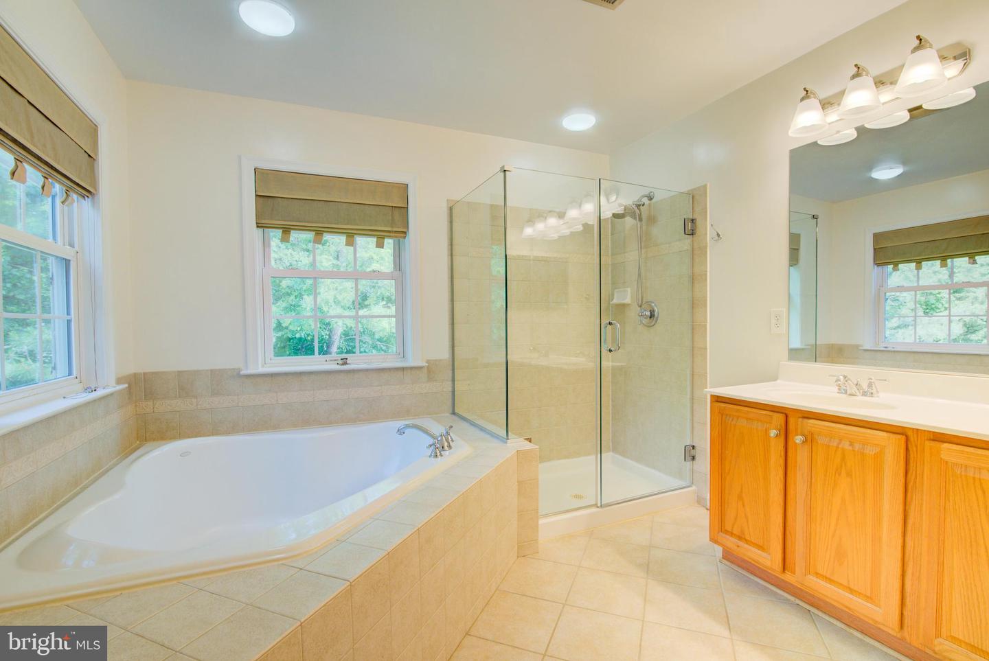 3388 BEECHCLIFF DR, ALEXANDRIA, Virginia 22306, 3 Bedrooms Bedrooms, ,2 BathroomsBathrooms,Residential,For sale,3388 BEECHCLIFF DR,VAFX2241122 MLS # VAFX2241122