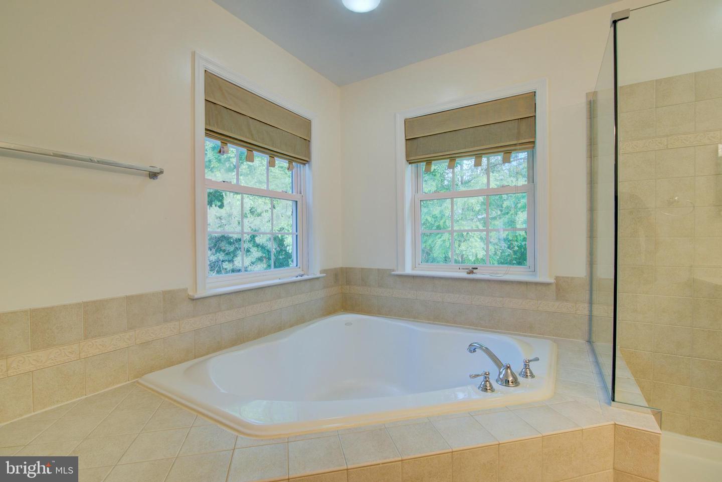 3388 BEECHCLIFF DR, ALEXANDRIA, Virginia 22306, 3 Bedrooms Bedrooms, ,2 BathroomsBathrooms,Residential,For sale,3388 BEECHCLIFF DR,VAFX2241122 MLS # VAFX2241122