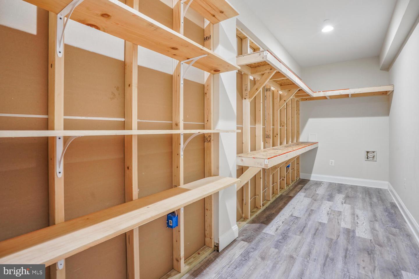 22838 ARBOR VIEW DR, BRAMBLETON, Virginia 20148, 6 Bedrooms Bedrooms, ,4 BathroomsBathrooms,Residential,For sale,22838 ARBOR VIEW DR,VALO2096610 MLS # VALO2096610
