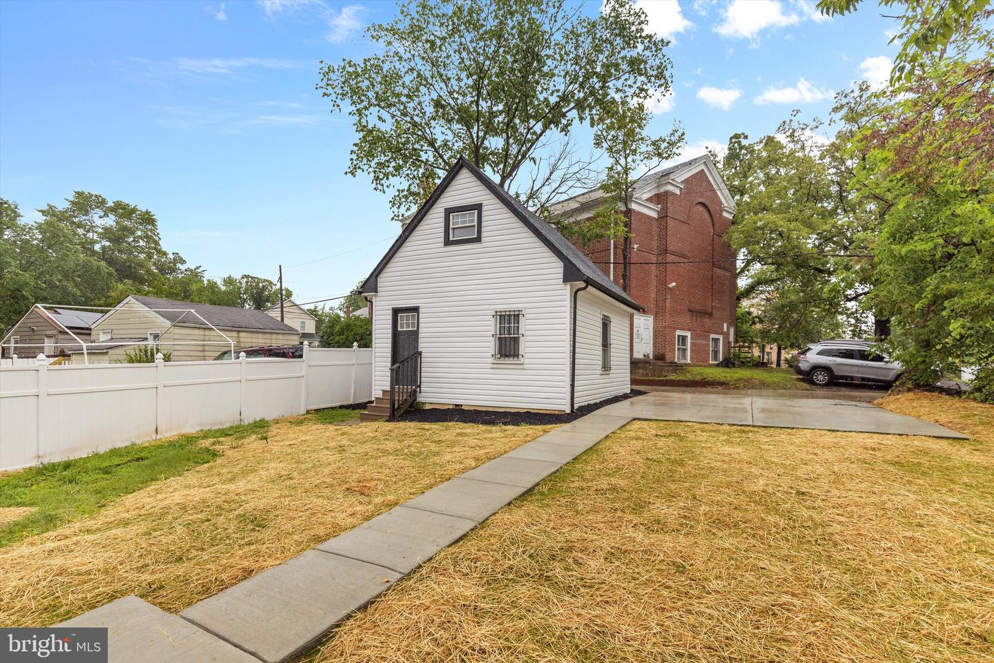4320 BURNS ST SE, WASHINGTON, District Of Columbia 20019, 4 Bedrooms Bedrooms, ,3 BathroomsBathrooms,Residential,For sale,4320 BURNS ST SE,DCDC2200872 MLS # DCDC2200872