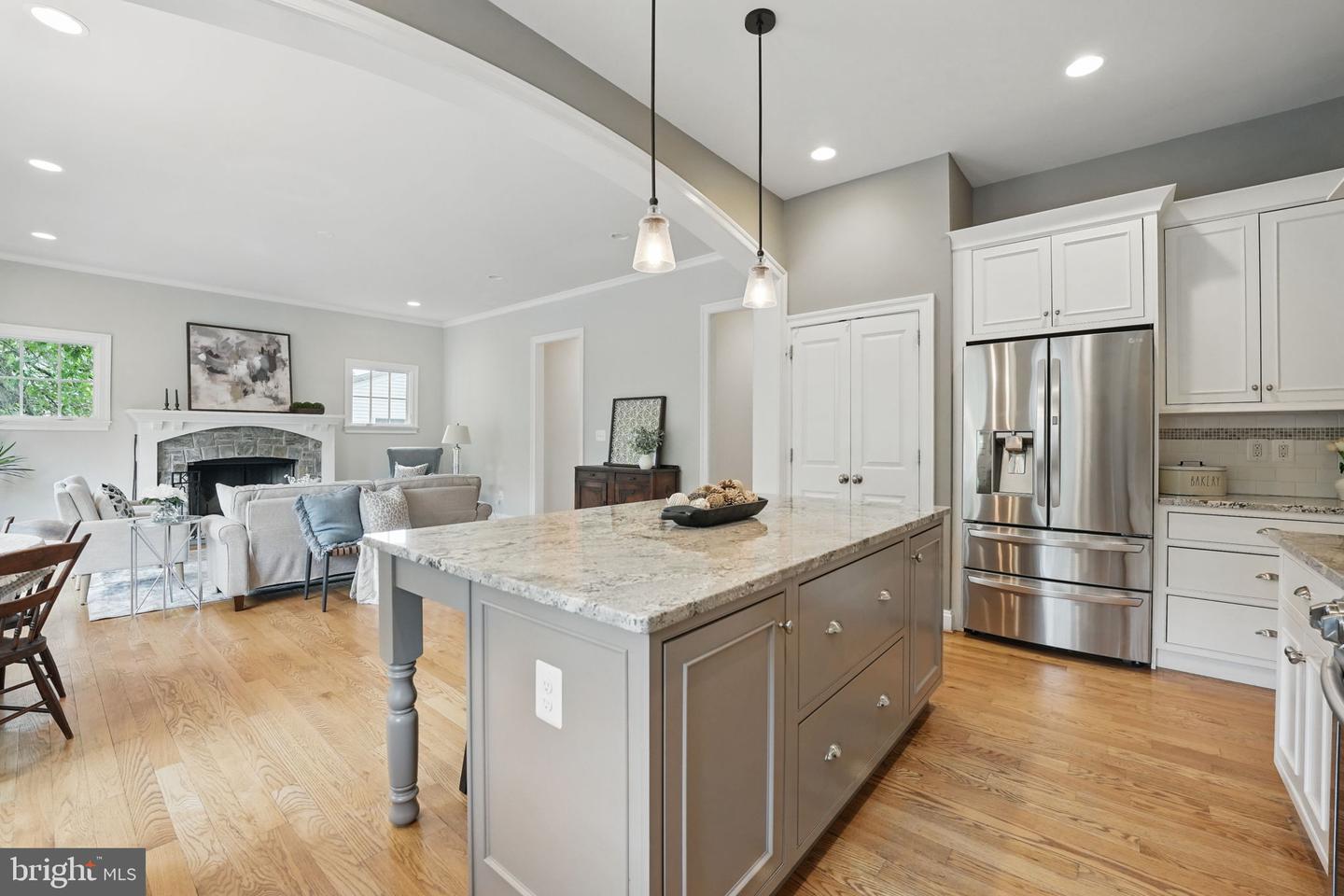 204 ELM ST SW, VIENNA, Virginia 22180, 4 Bedrooms Bedrooms, ,3 BathroomsBathrooms,Residential,For sale,204 ELM ST SW,VAFX2241148 MLS # VAFX2241148