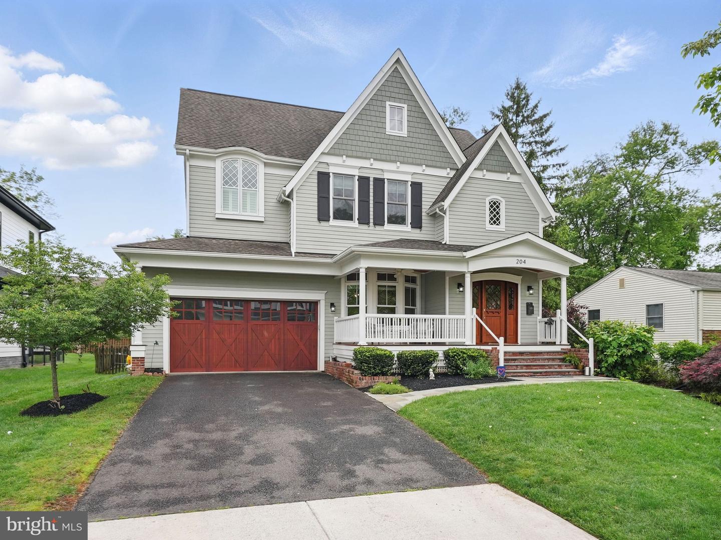 204 ELM ST SW, VIENNA, Virginia 22180, 4 Bedrooms Bedrooms, ,3 BathroomsBathrooms,Residential,For sale,204 ELM ST SW,VAFX2241148 MLS # VAFX2241148