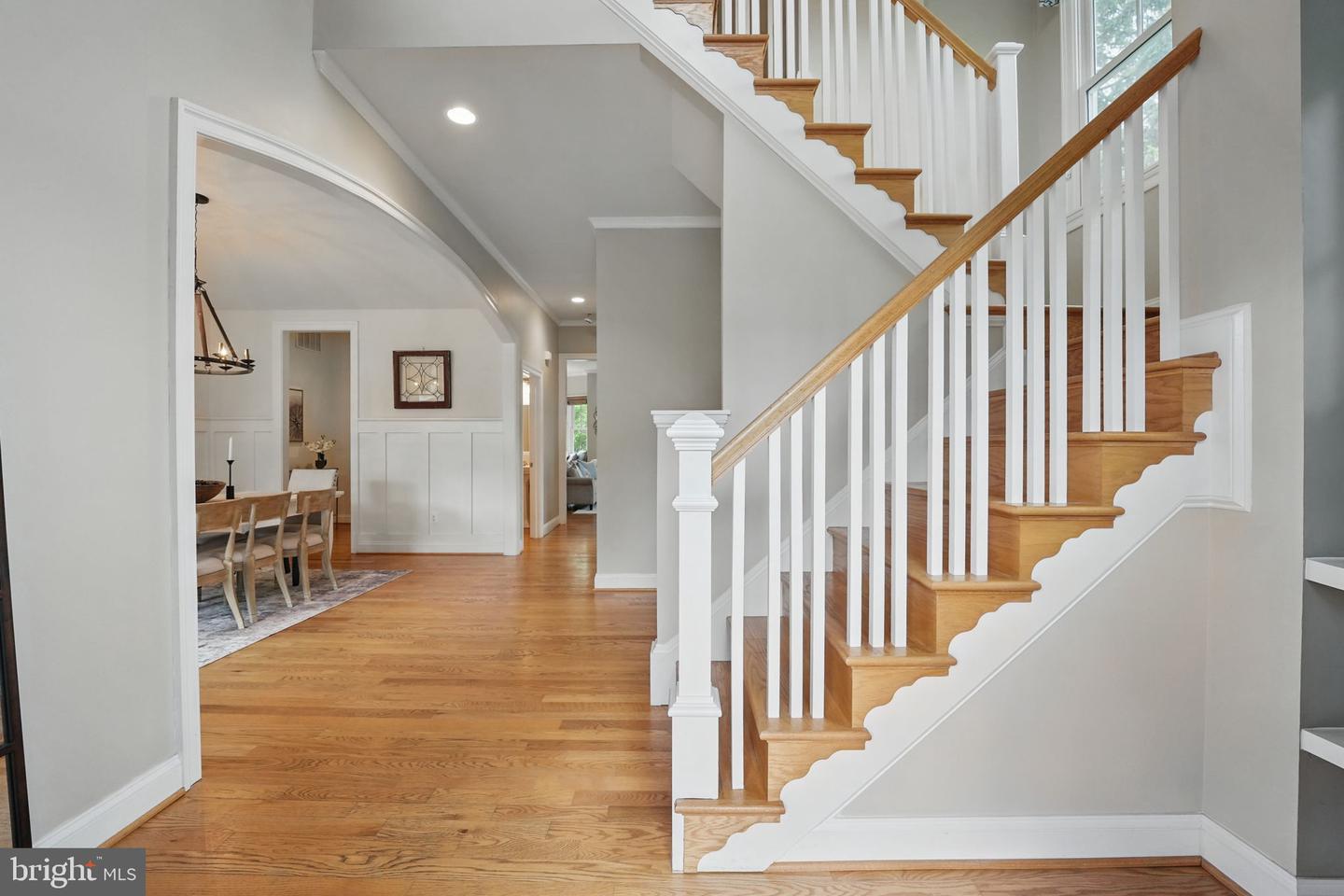 204 ELM ST SW, VIENNA, Virginia 22180, 4 Bedrooms Bedrooms, ,3 BathroomsBathrooms,Residential,For sale,204 ELM ST SW,VAFX2241148 MLS # VAFX2241148