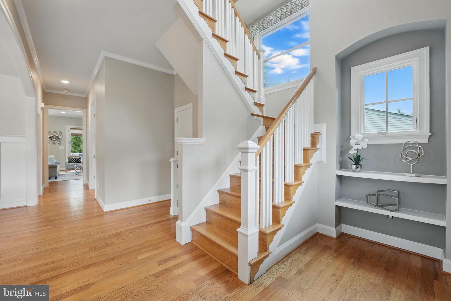 204 ELM ST SW, VIENNA, Virginia 22180, 4 Bedrooms Bedrooms, ,3 BathroomsBathrooms,Residential,For sale,204 ELM ST SW,VAFX2241148 MLS # VAFX2241148