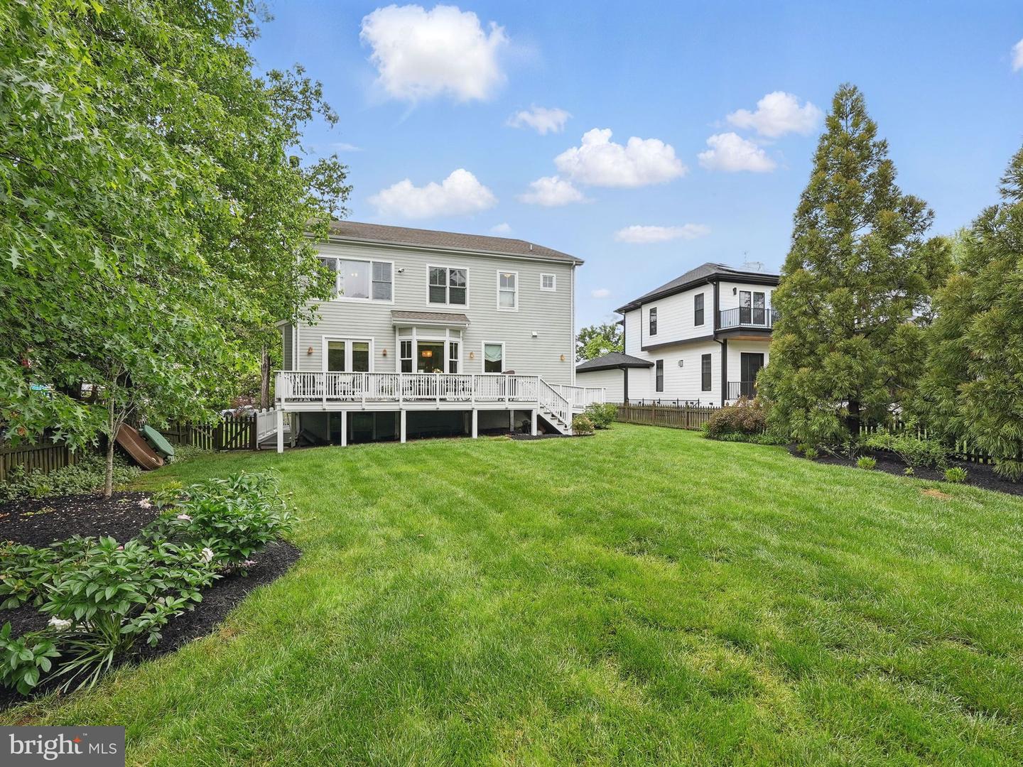 204 ELM ST SW, VIENNA, Virginia 22180, 4 Bedrooms Bedrooms, ,3 BathroomsBathrooms,Residential,For sale,204 ELM ST SW,VAFX2241148 MLS # VAFX2241148