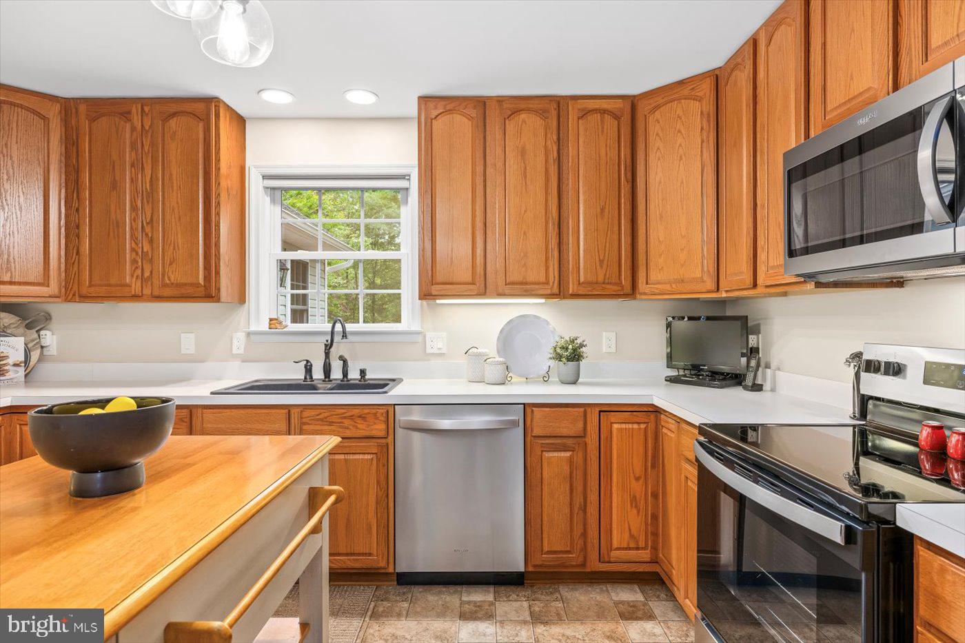 21040 FORTUNE DR, MILFORD, Virginia 22514, 4 Bedrooms Bedrooms, ,3 BathroomsBathrooms,Residential,For sale,21040 FORTUNE DR,VACV2008144 MLS # VACV2008144