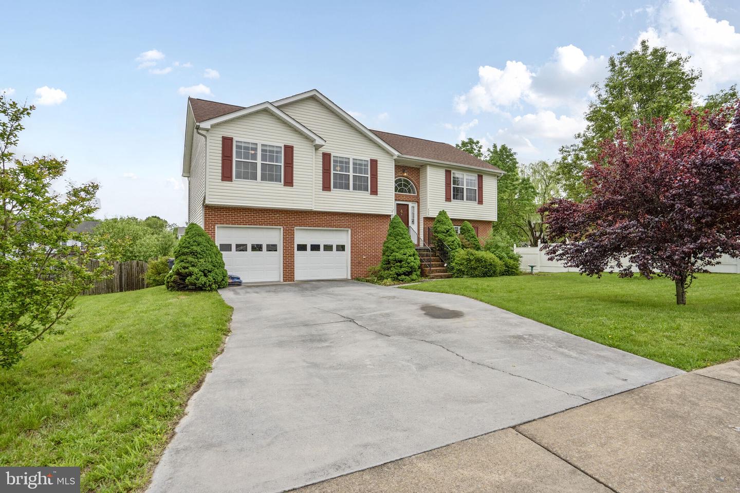 202 GOLDENROD RD, WINCHESTER, Virginia 22602, 4 Bedrooms Bedrooms, ,3 BathroomsBathrooms,Residential,For sale,202 GOLDENROD RD,VAFV2034198 MLS # VAFV2034198