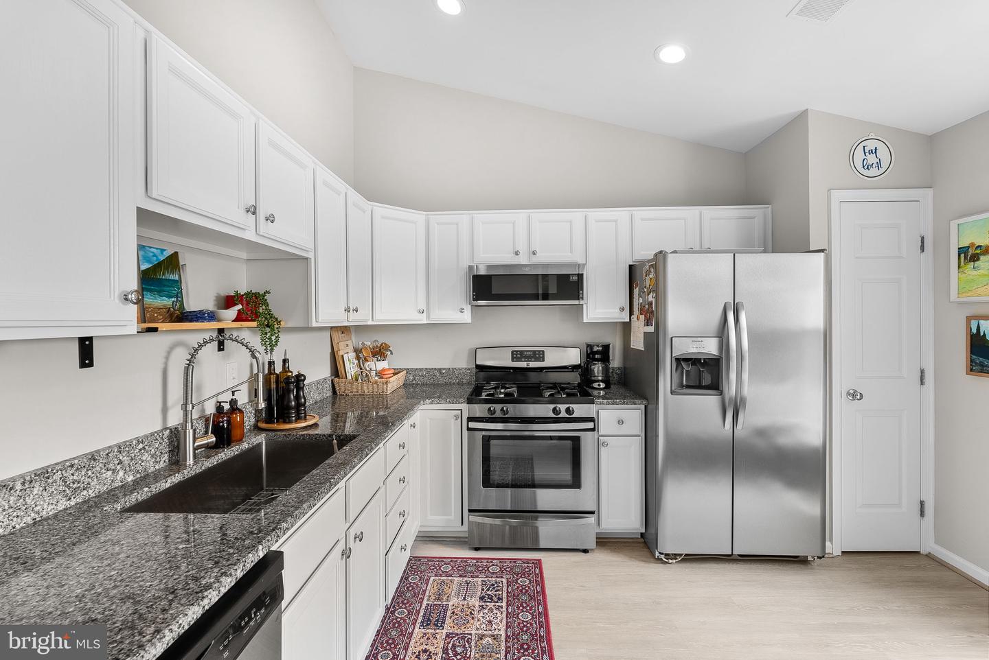 7515-M SNOWPEA CT #168, ALEXANDRIA, Virginia 22306, 2 Bedrooms Bedrooms, ,2 BathroomsBathrooms,Residential,For sale,7515-M SNOWPEA CT #168,VAFX2241188 MLS # VAFX2241188
