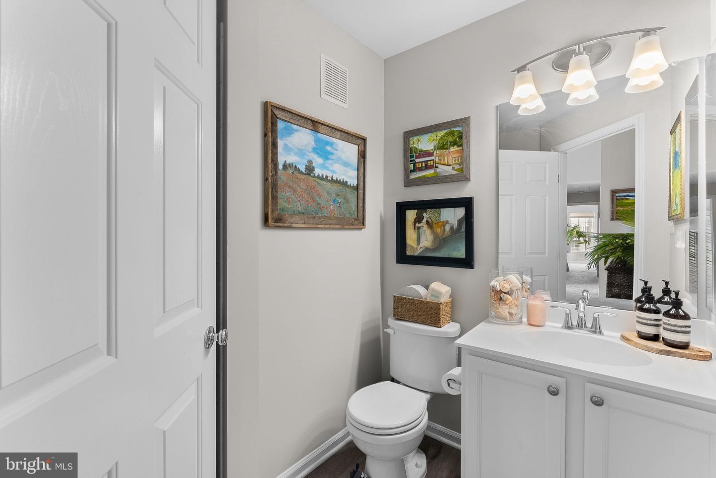 7515-M SNOWPEA CT #168, ALEXANDRIA, Virginia 22306, 2 Bedrooms Bedrooms, ,2 BathroomsBathrooms,Residential,For sale,7515-M SNOWPEA CT #168,VAFX2241188 MLS # VAFX2241188