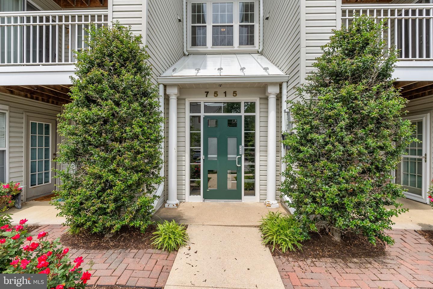 7515-M SNOWPEA CT #168, ALEXANDRIA, Virginia 22306, 2 Bedrooms Bedrooms, ,2 BathroomsBathrooms,Residential,For sale,7515-M SNOWPEA CT #168,VAFX2241188 MLS # VAFX2241188