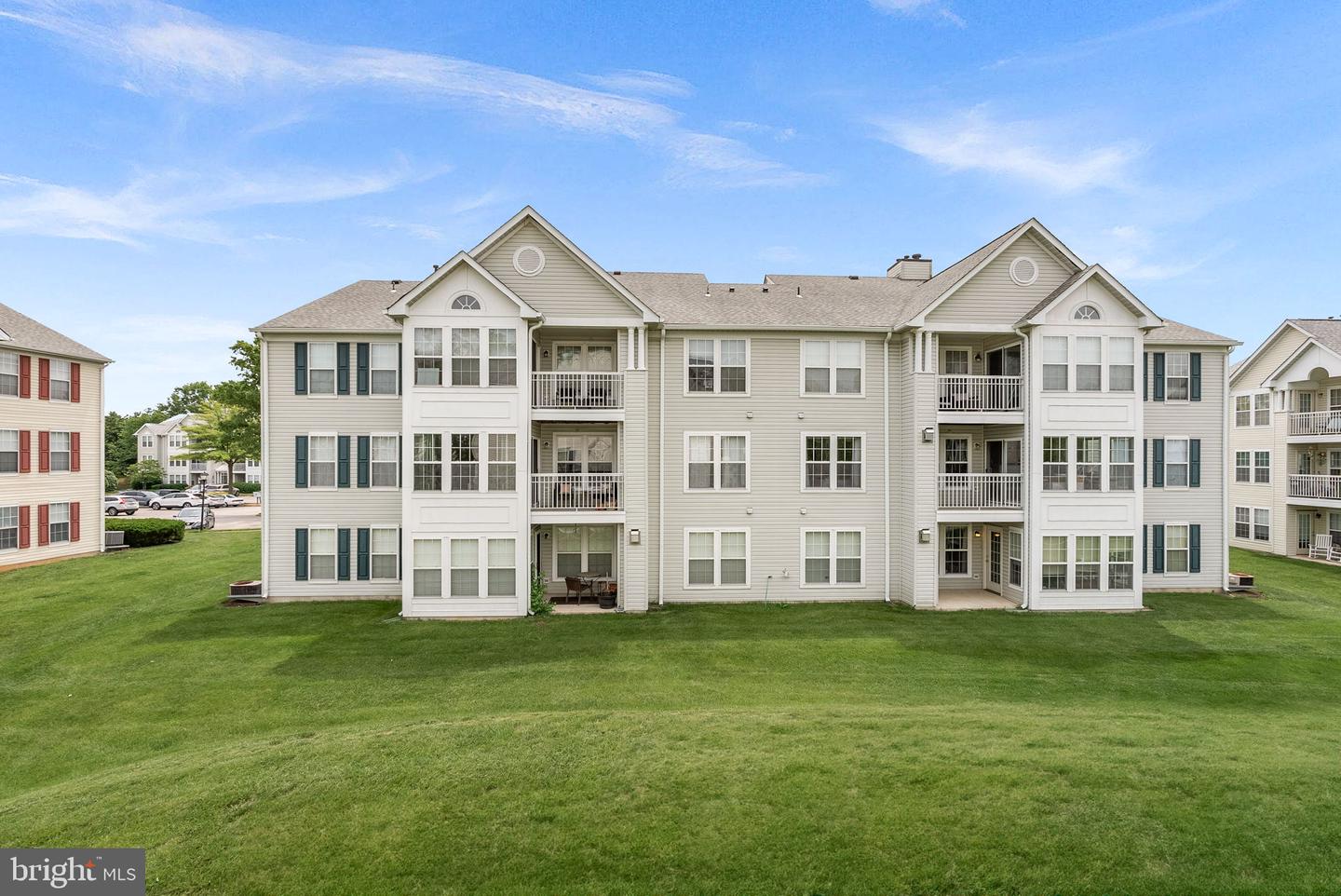 7515-M SNOWPEA CT #168, ALEXANDRIA, Virginia 22306, 2 Bedrooms Bedrooms, ,2 BathroomsBathrooms,Residential,For sale,7515-M SNOWPEA CT #168,VAFX2241188 MLS # VAFX2241188