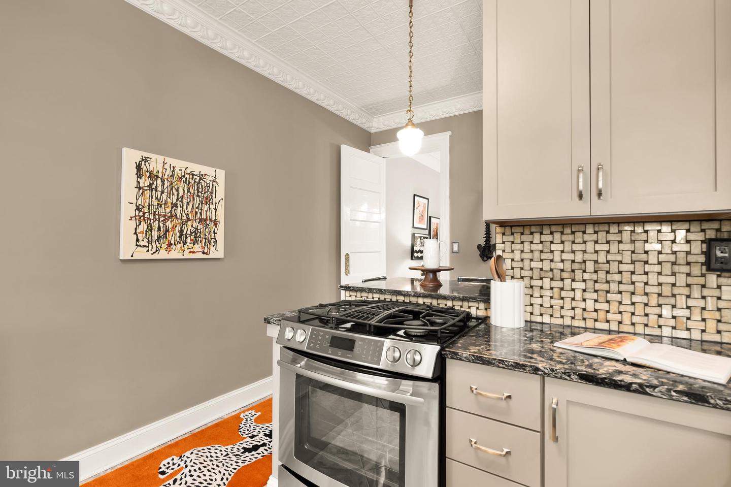 61 W ST NW, WASHINGTON, District Of Columbia 20001, 4 Bedrooms Bedrooms, ,2 BathroomsBathrooms,Residential,For sale,61 W ST NW,DCDC2200896 MLS # DCDC2200896