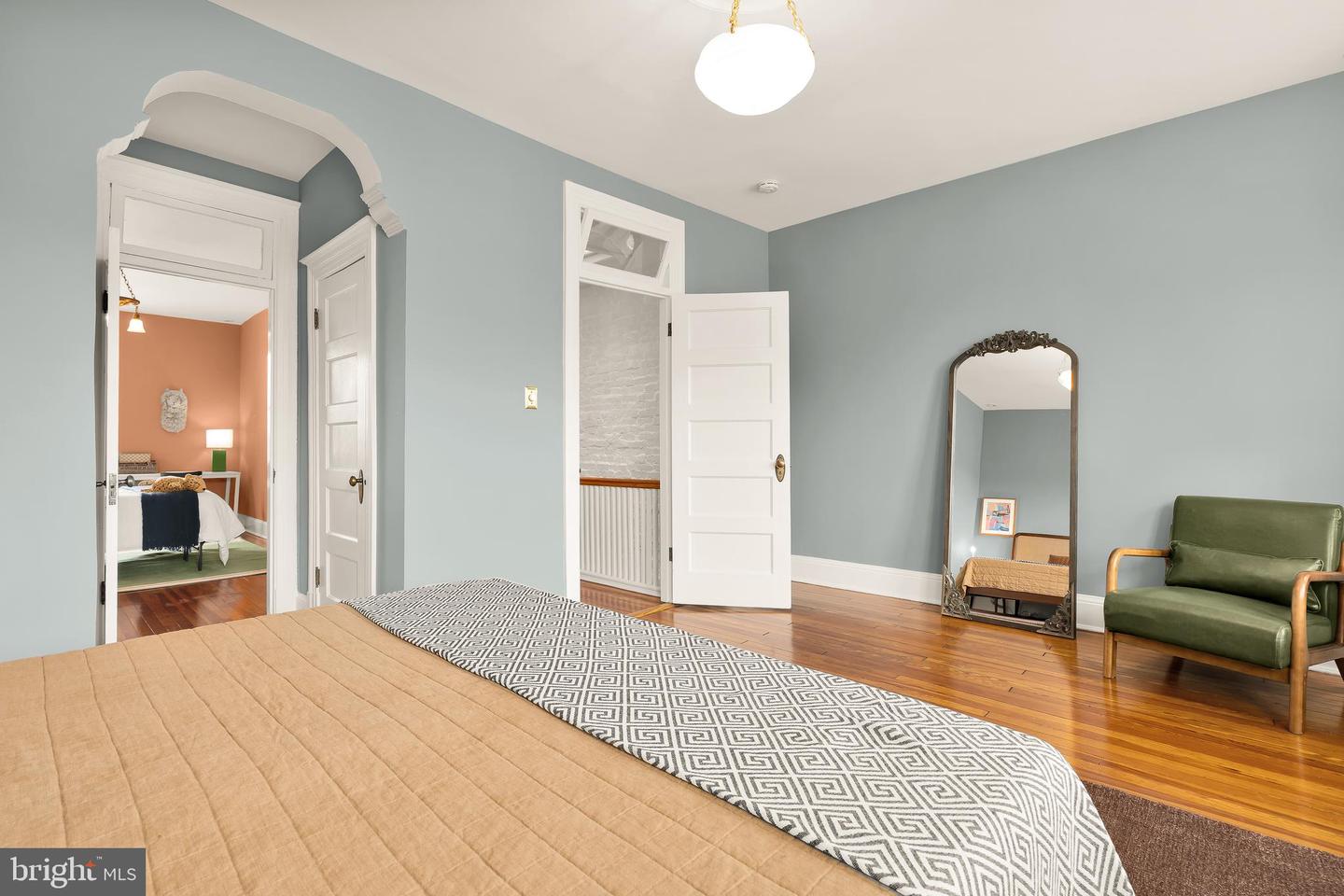 61 W ST NW, WASHINGTON, District Of Columbia 20001, 4 Bedrooms Bedrooms, ,2 BathroomsBathrooms,Residential,For sale,61 W ST NW,DCDC2200896 MLS # DCDC2200896