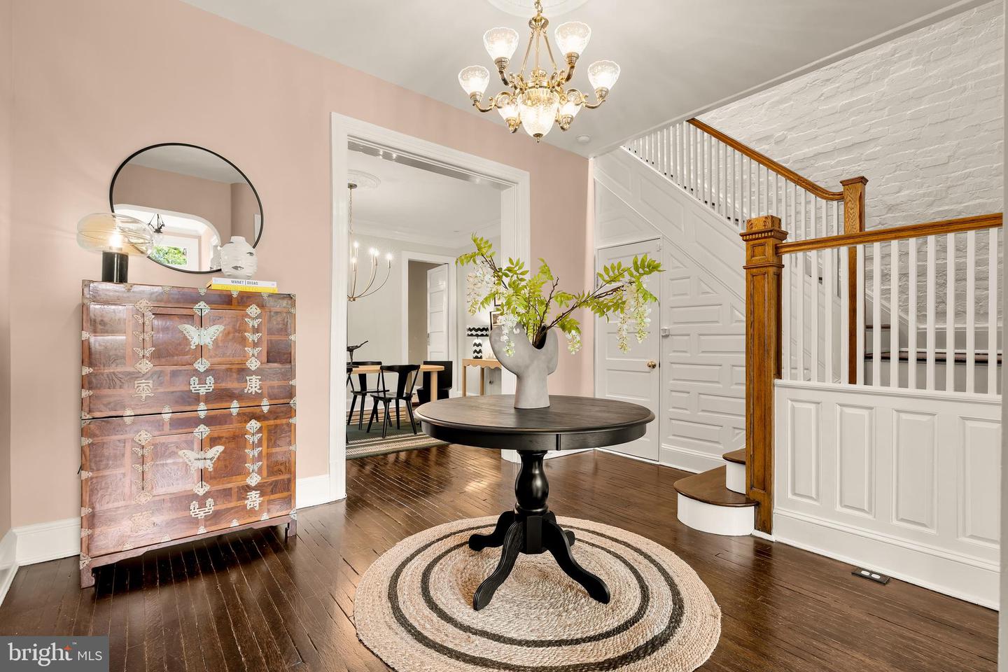 61 W ST NW, WASHINGTON, District Of Columbia 20001, 4 Bedrooms Bedrooms, ,2 BathroomsBathrooms,Residential,For sale,61 W ST NW,DCDC2200896 MLS # DCDC2200896