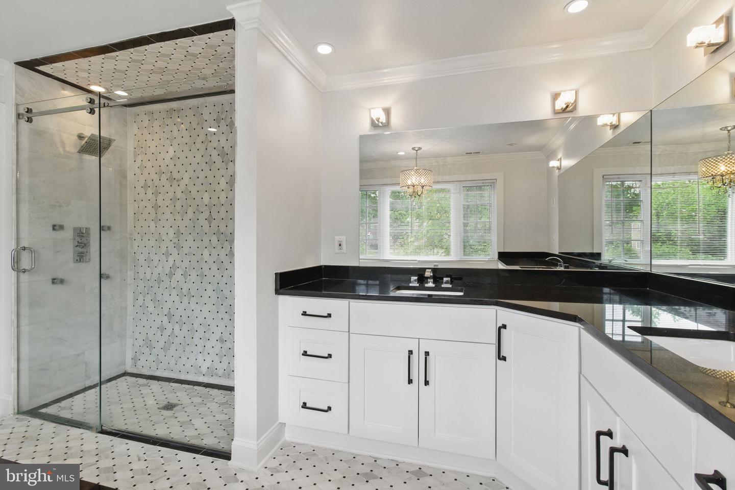 4314 H ST SE, WASHINGTON, District Of Columbia 20019, 5 Bedrooms Bedrooms, ,4 BathroomsBathrooms,Residential,For sale,4314 H ST SE,DCDC2200912 MLS # DCDC2200912