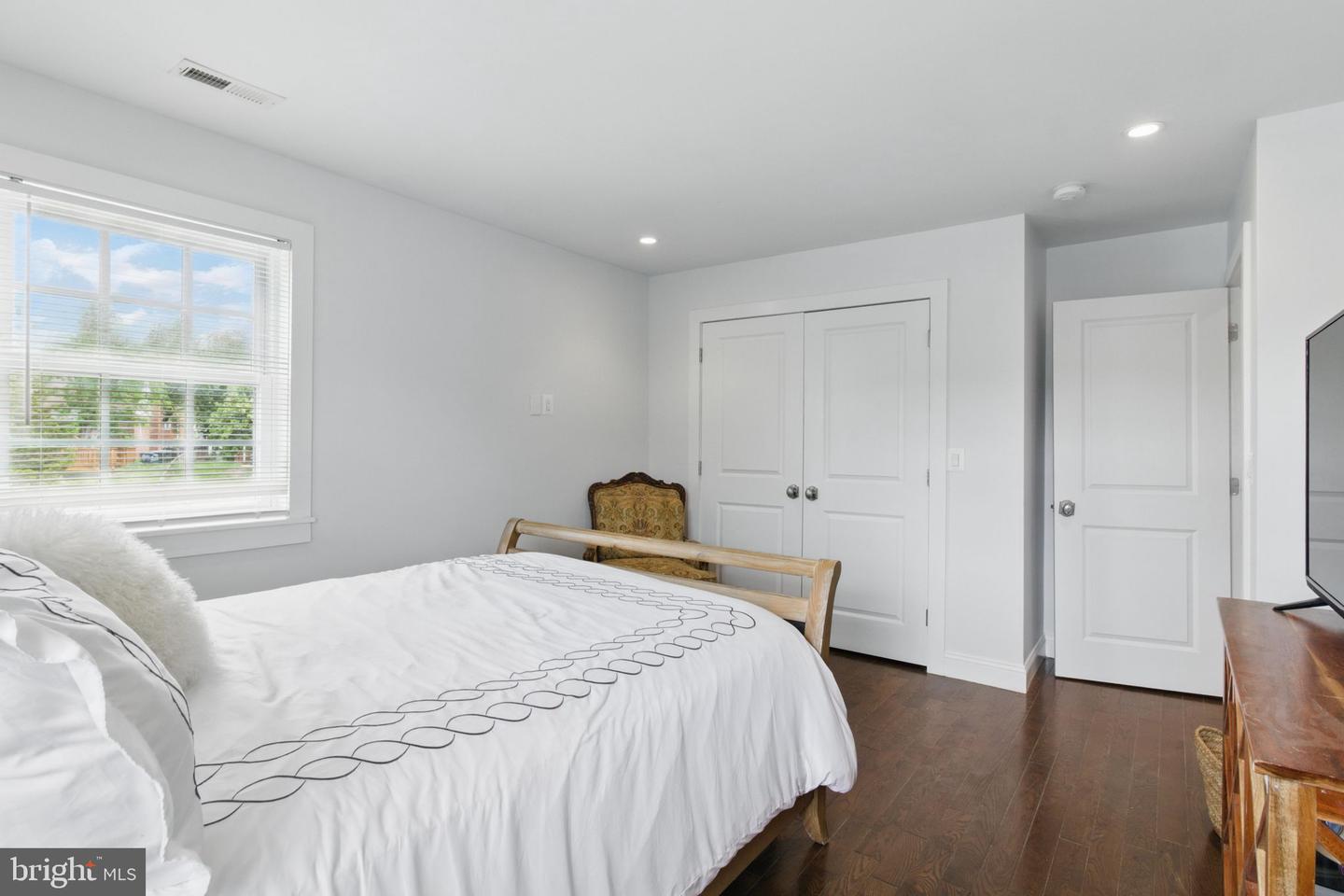 4314 H ST SE, WASHINGTON, District Of Columbia 20019, 5 Bedrooms Bedrooms, ,4 BathroomsBathrooms,Residential,For sale,4314 H ST SE,DCDC2200912 MLS # DCDC2200912