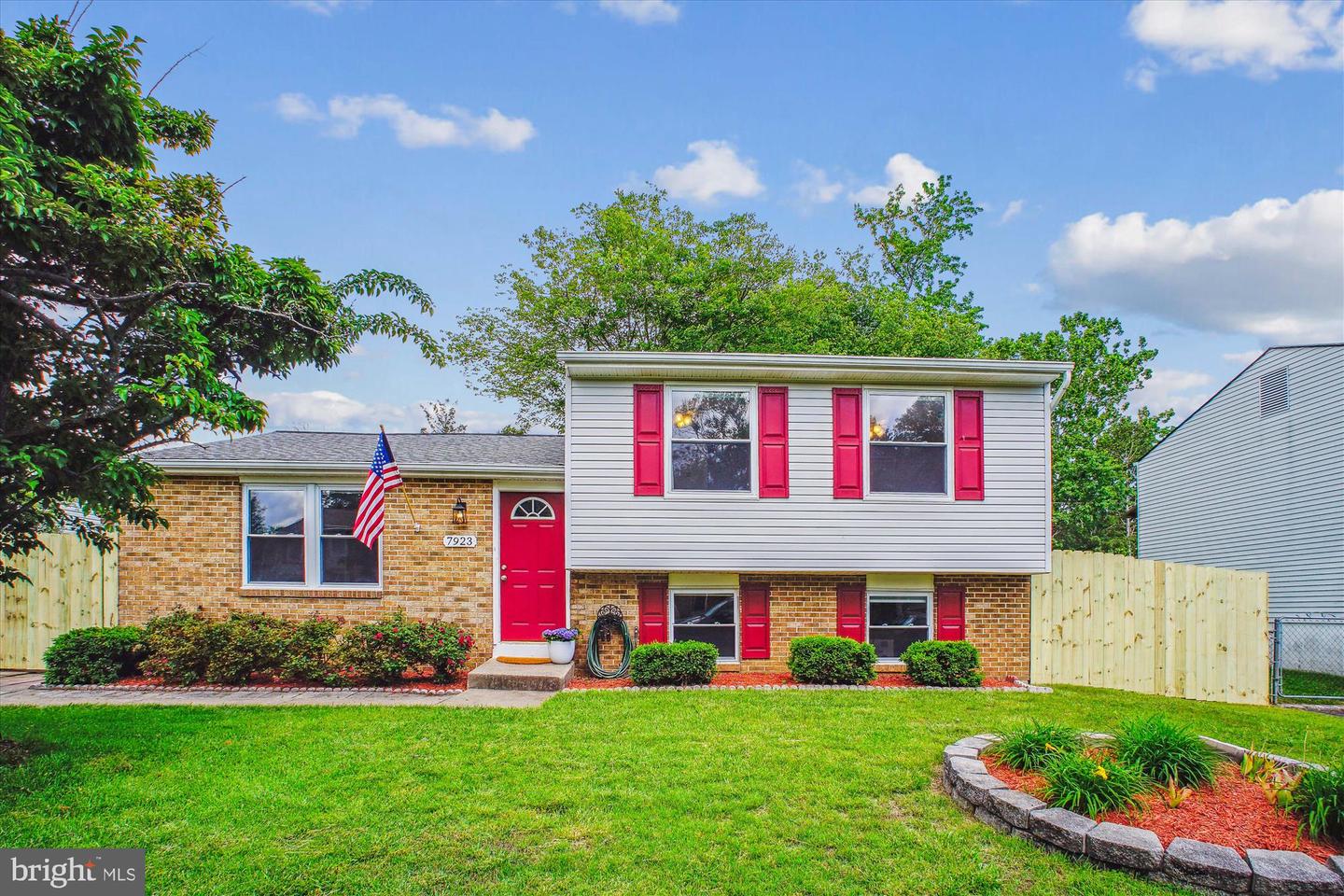 7923 FITZROY ST, ALEXANDRIA, Virginia 22309, 3 Bedrooms Bedrooms, ,2 BathroomsBathrooms,Residential,For sale,7923 FITZROY ST,VAFX2241102 MLS # VAFX2241102