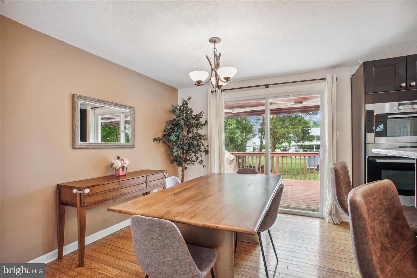 7923 FITZROY ST, ALEXANDRIA, Virginia 22309, 3 Bedrooms Bedrooms, ,2 BathroomsBathrooms,Residential,For sale,7923 FITZROY ST,VAFX2241102 MLS # VAFX2241102