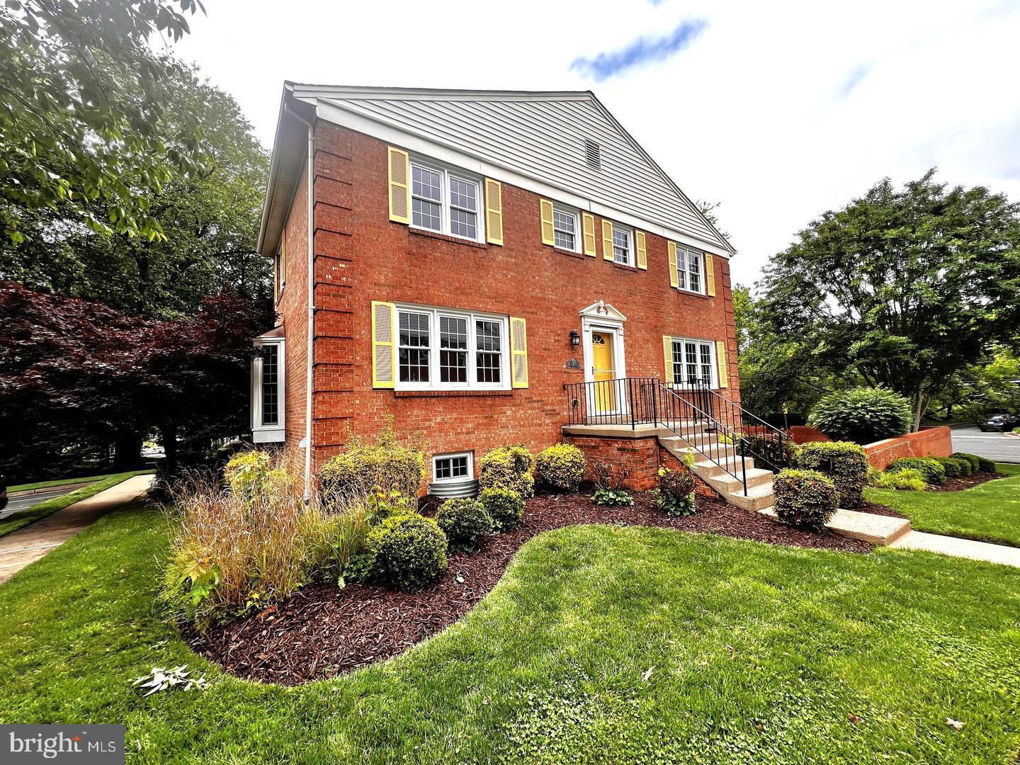 6572 FLAGMAKER CT, FALLS CHURCH, Virginia 22042, 4 Bedrooms Bedrooms, ,3 BathroomsBathrooms,Residential,For sale,6572 FLAGMAKER CT,VAFA2003004 MLS # VAFA2003004