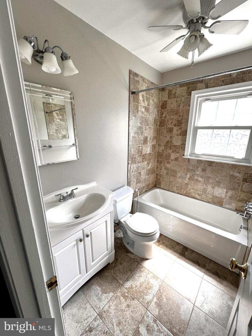 6572 FLAGMAKER CT, FALLS CHURCH, Virginia 22042, 4 Bedrooms Bedrooms, ,3 BathroomsBathrooms,Residential,For sale,6572 FLAGMAKER CT,VAFA2003004 MLS # VAFA2003004