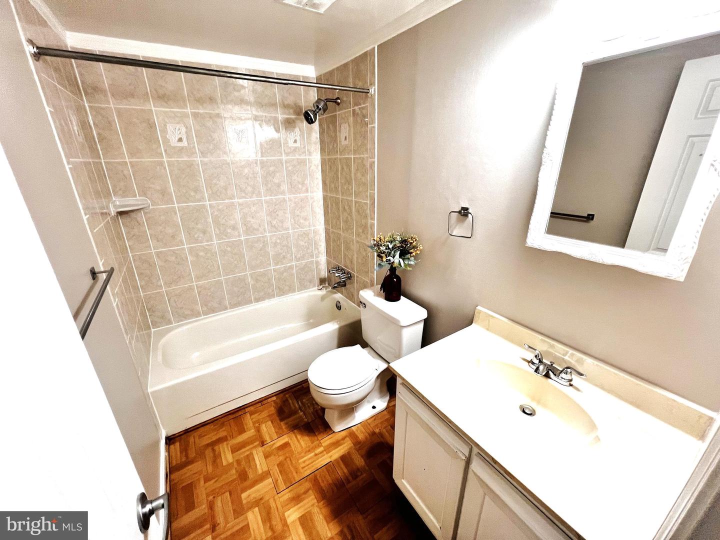 6572 FLAGMAKER CT, FALLS CHURCH, Virginia 22042, 4 Bedrooms Bedrooms, ,3 BathroomsBathrooms,Residential,For sale,6572 FLAGMAKER CT,VAFA2003004 MLS # VAFA2003004