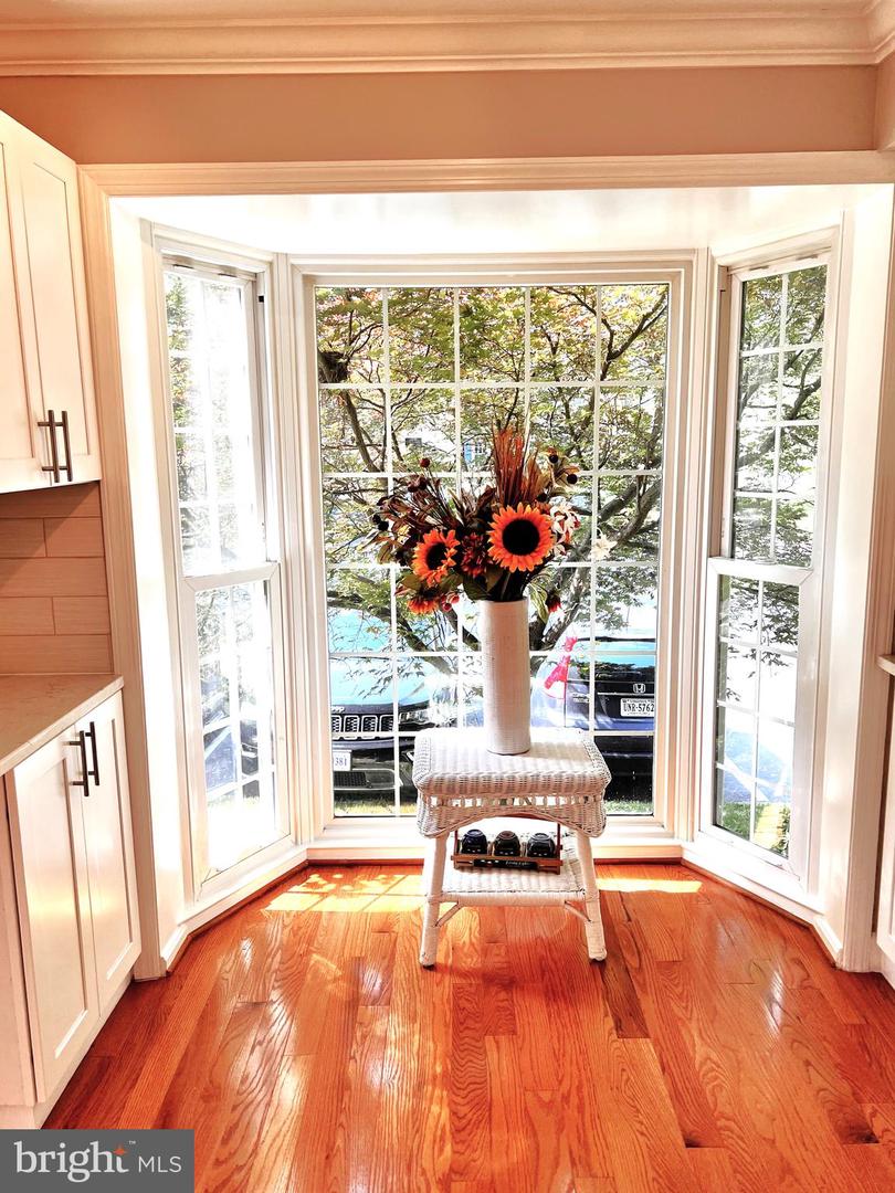 6572 FLAGMAKER CT, FALLS CHURCH, Virginia 22042, 4 Bedrooms Bedrooms, ,3 BathroomsBathrooms,Residential,For sale,6572 FLAGMAKER CT,VAFA2003004 MLS # VAFA2003004