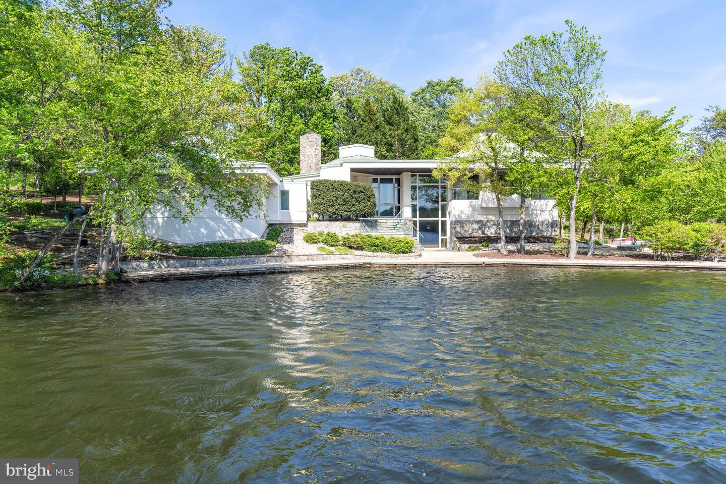 6106 BEACHWAY DR, FALLS CHURCH, Virginia 22041, 3 Bedrooms Bedrooms, ,3 BathroomsBathrooms,Residential,For sale,6106 BEACHWAY DR,VAFX2241218 MLS # VAFX2241218
