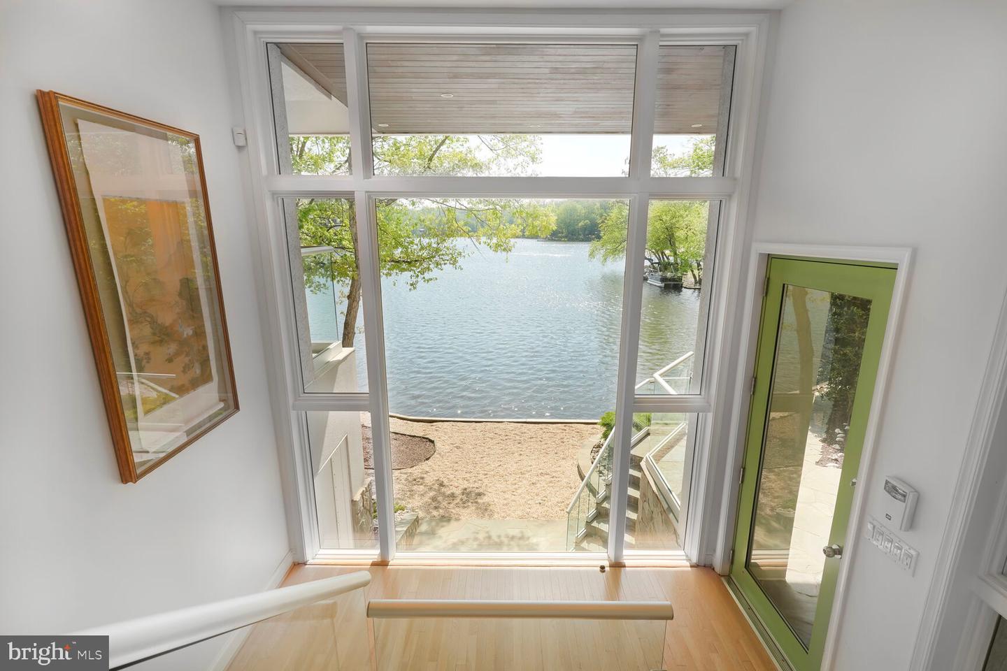 6106 BEACHWAY DR, FALLS CHURCH, Virginia 22041, 3 Bedrooms Bedrooms, ,3 BathroomsBathrooms,Residential,For sale,6106 BEACHWAY DR,VAFX2241218 MLS # VAFX2241218