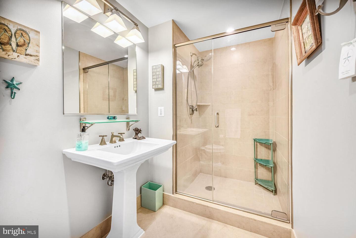 4301 MILITARY RD NW #504, WASHINGTON, District Of Columbia 20015, 3 Bedrooms Bedrooms, ,2 BathroomsBathrooms,Residential,For sale,4301 MILITARY RD NW #504,DCDC2200930 MLS # DCDC2200930