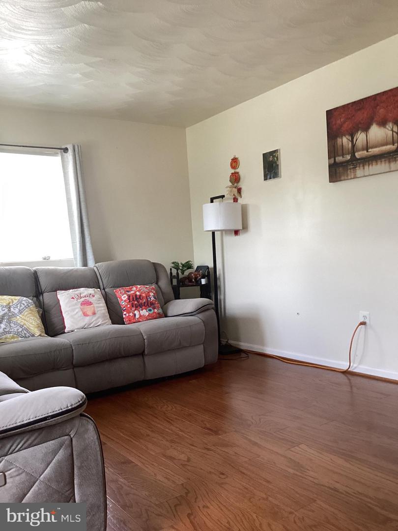 102 TREMONT ST, MANASSAS PARK, Virginia 20111, 4 Bedrooms Bedrooms, ,2 BathroomsBathrooms,Residential,For sale,102 TREMONT ST,VAMP2003044 MLS # VAMP2003044