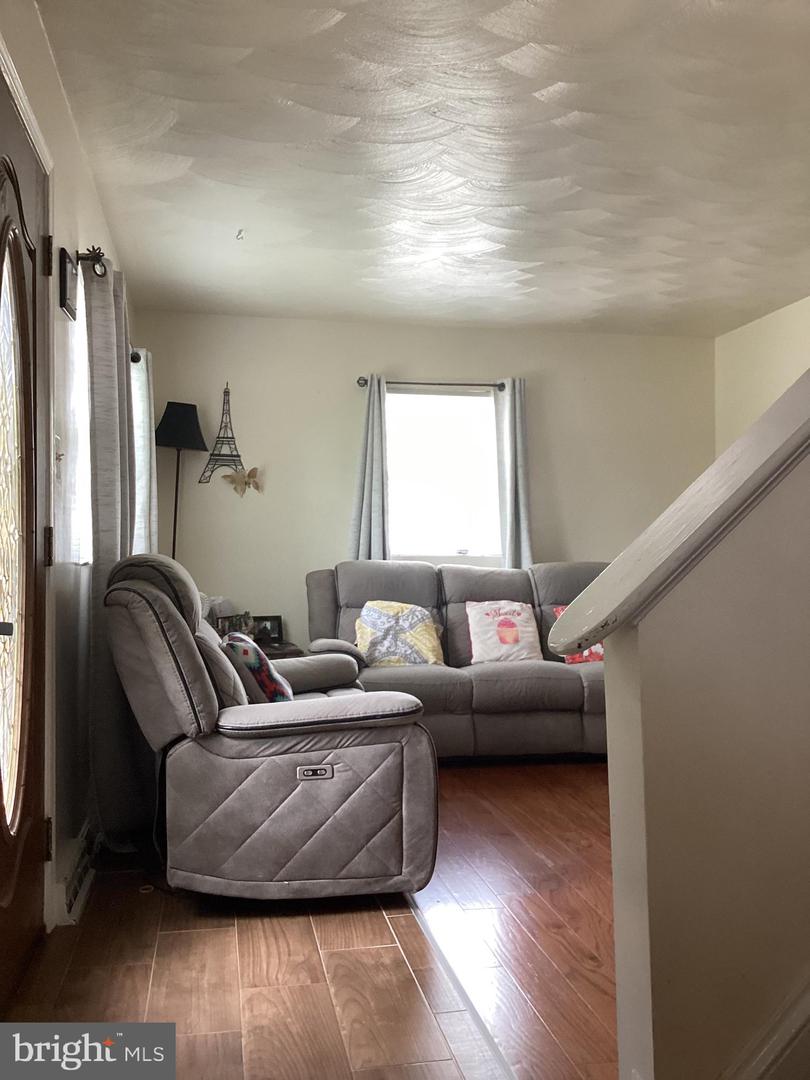 102 TREMONT ST, MANASSAS PARK, Virginia 20111, 4 Bedrooms Bedrooms, ,2 BathroomsBathrooms,Residential,For sale,102 TREMONT ST,VAMP2003044 MLS # VAMP2003044