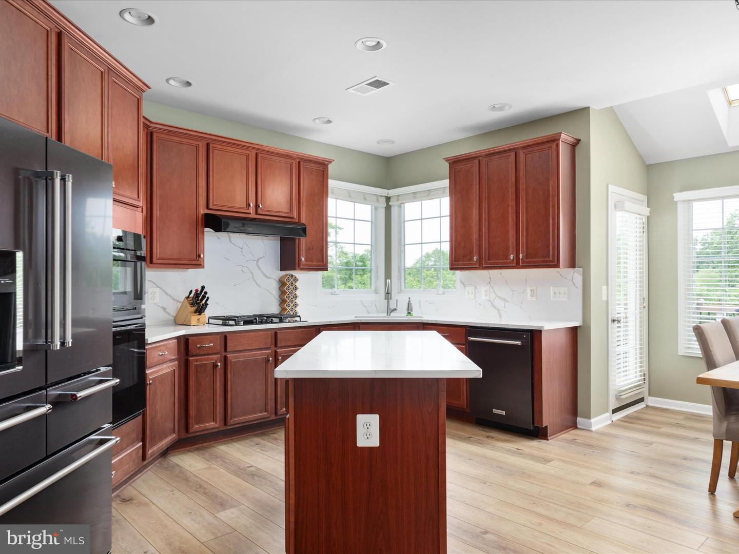 43867 HIBISCUS DR, ASHBURN, Virginia 20147, 5 Bedrooms Bedrooms, ,3 BathroomsBathrooms,Residential,For sale,43867 HIBISCUS DR,VALO2096706 MLS # VALO2096706