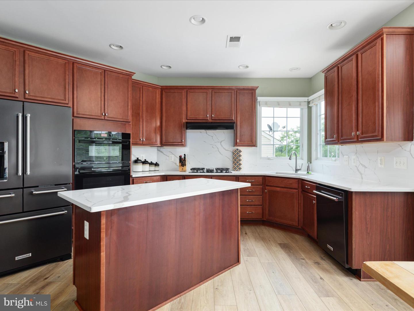43867 HIBISCUS DR, ASHBURN, Virginia 20147, 5 Bedrooms Bedrooms, ,3 BathroomsBathrooms,Residential,For sale,43867 HIBISCUS DR,VALO2096706 MLS # VALO2096706