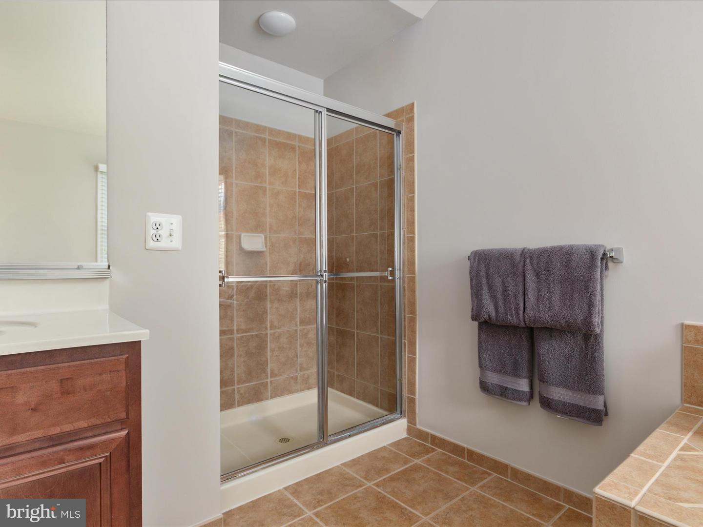 43867 HIBISCUS DR, ASHBURN, Virginia 20147, 5 Bedrooms Bedrooms, ,3 BathroomsBathrooms,Residential,For sale,43867 HIBISCUS DR,VALO2096706 MLS # VALO2096706