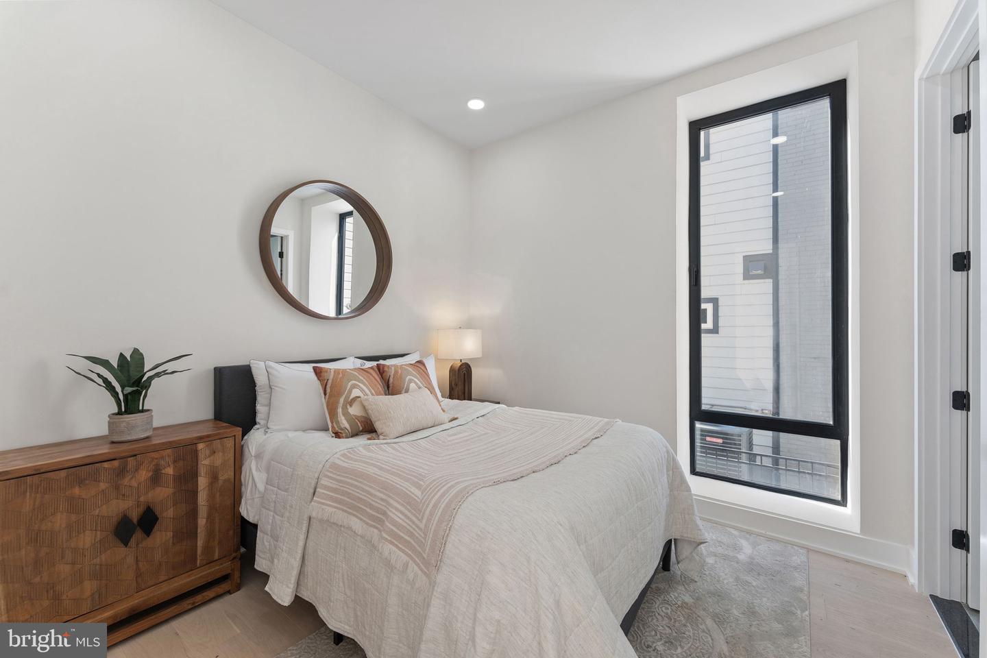517 MONTANA AVE NE #1, WASHINGTON, District Of Columbia 20017, 3 Bedrooms Bedrooms, ,2 BathroomsBathrooms,Residential,For sale,517 MONTANA AVE NE #1,DCDC2201102 MLS # DCDC2201102