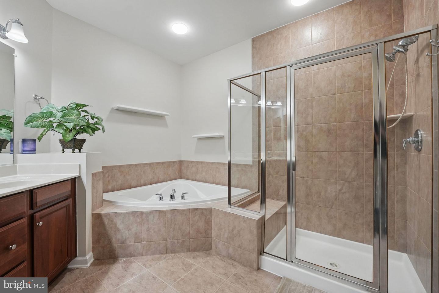 9713 HANDERSON PL #UNIT 104, MANASSAS PARK, Virginia 20111, 2 Bedrooms Bedrooms, ,2 BathroomsBathrooms,Residential,For sale,9713 HANDERSON PL #UNIT 104,VAMP2003046 MLS # VAMP2003046