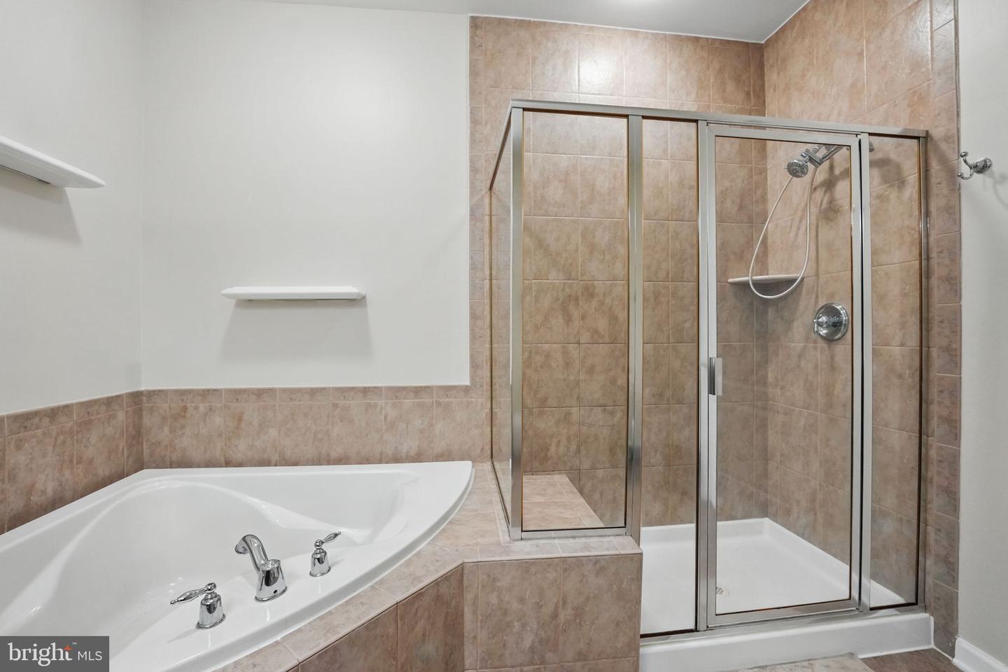 9713 HANDERSON PL #UNIT 104, MANASSAS PARK, Virginia 20111, 2 Bedrooms Bedrooms, ,2 BathroomsBathrooms,Residential,For sale,9713 HANDERSON PL #UNIT 104,VAMP2003046 MLS # VAMP2003046