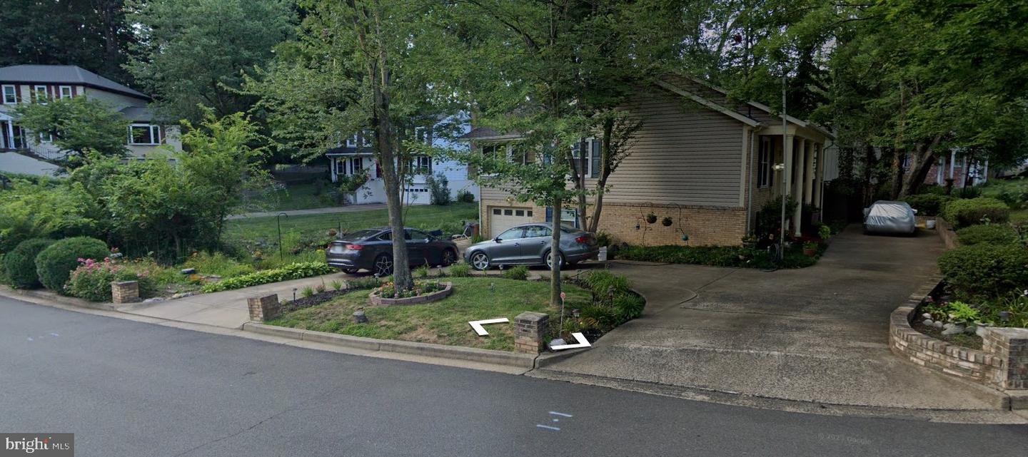 4098 CAMELOT, MONTCLAIR, Virginia 22025, 4 Bedrooms Bedrooms, ,2 BathroomsBathrooms,Residential,For sale,4098 CAMELOT,VAPW2094836 MLS # VAPW2094836