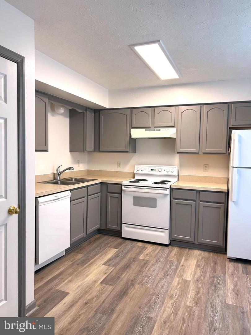 426 RIDGEFIELD AVE, STEPHENS CITY, Virginia 22655, 2 Bedrooms Bedrooms, ,1 BathroomBathrooms,Residential,For sale,426 RIDGEFIELD AVE,VAFV2034216 MLS # VAFV2034216