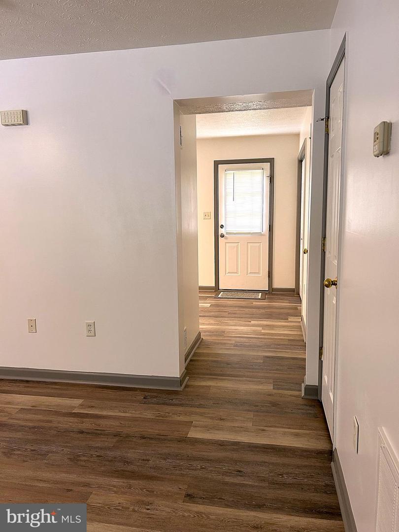 426 RIDGEFIELD AVE, STEPHENS CITY, Virginia 22655, 2 Bedrooms Bedrooms, ,1 BathroomBathrooms,Residential,For sale,426 RIDGEFIELD AVE,VAFV2034216 MLS # VAFV2034216