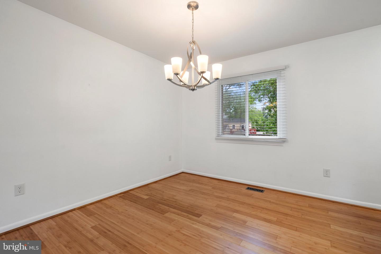 9366 FERNWOOD CT, MANASSAS, Virginia 20110, 4 Bedrooms Bedrooms, ,2 BathroomsBathrooms,Residential,For sale,9366 FERNWOOD CT,VAMN2008342 MLS # VAMN2008342