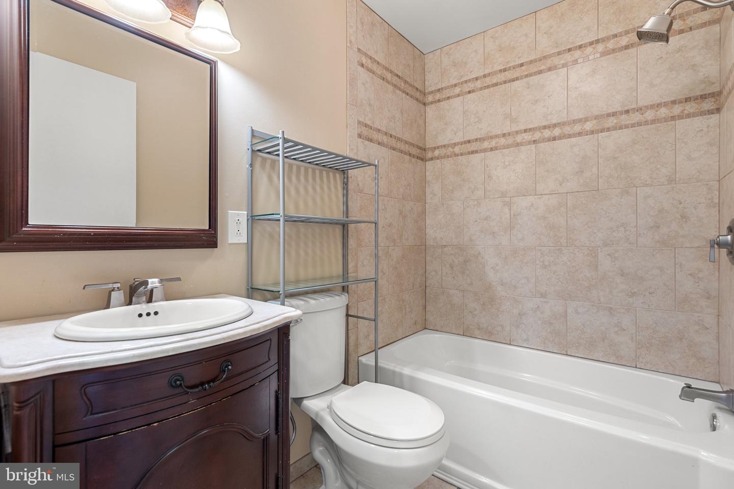 9366 FERNWOOD CT, MANASSAS, Virginia 20110, 4 Bedrooms Bedrooms, ,2 BathroomsBathrooms,Residential,For sale,9366 FERNWOOD CT,VAMN2008342 MLS # VAMN2008342