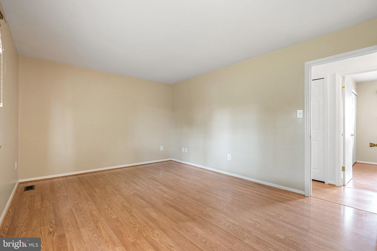 9366 FERNWOOD CT, MANASSAS, Virginia 20110, 4 Bedrooms Bedrooms, ,2 BathroomsBathrooms,Residential,For sale,9366 FERNWOOD CT,VAMN2008342 MLS # VAMN2008342