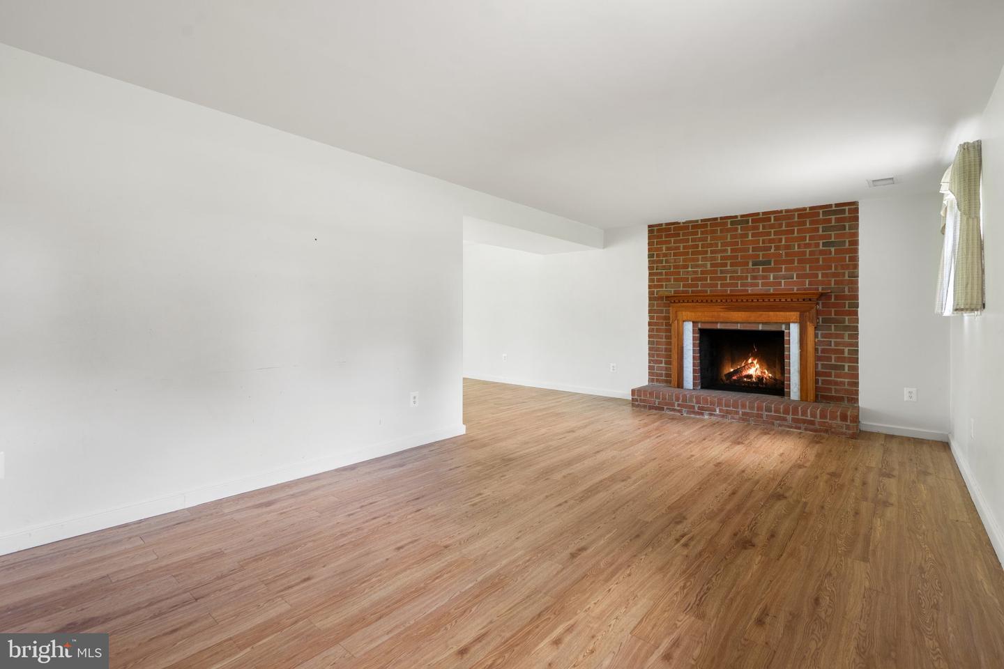 9366 FERNWOOD CT, MANASSAS, Virginia 20110, 4 Bedrooms Bedrooms, ,2 BathroomsBathrooms,Residential,For sale,9366 FERNWOOD CT,VAMN2008342 MLS # VAMN2008342