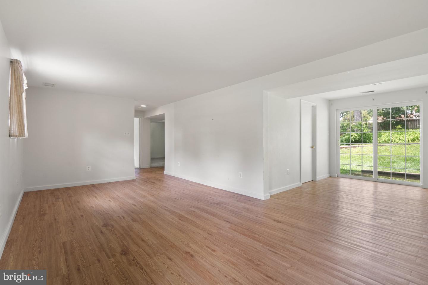 9366 FERNWOOD CT, MANASSAS, Virginia 20110, 4 Bedrooms Bedrooms, ,2 BathroomsBathrooms,Residential,For sale,9366 FERNWOOD CT,VAMN2008342 MLS # VAMN2008342