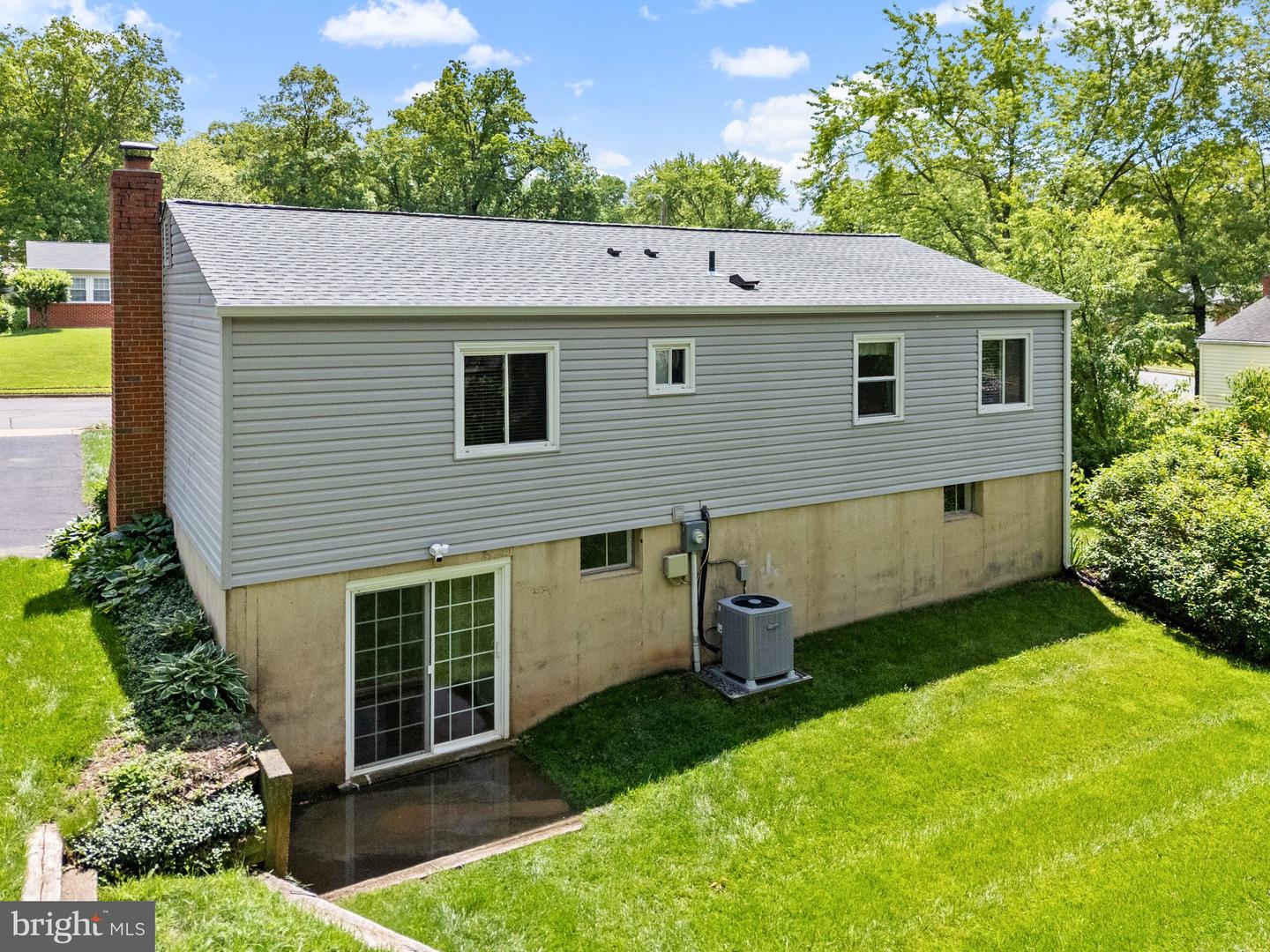 9366 FERNWOOD CT, MANASSAS, Virginia 20110, 4 Bedrooms Bedrooms, ,2 BathroomsBathrooms,Residential,For sale,9366 FERNWOOD CT,VAMN2008342 MLS # VAMN2008342