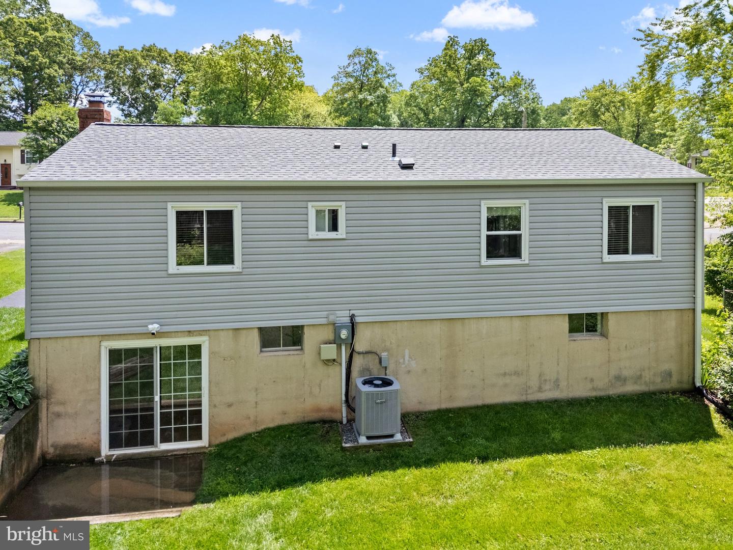 9366 FERNWOOD CT, MANASSAS, Virginia 20110, 4 Bedrooms Bedrooms, ,2 BathroomsBathrooms,Residential,For sale,9366 FERNWOOD CT,VAMN2008342 MLS # VAMN2008342